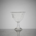 1747 5081 Skål på fot